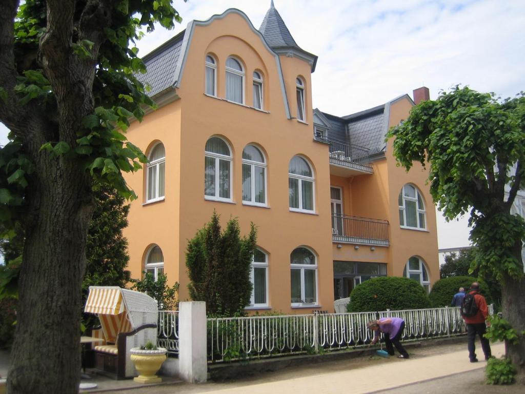 Hotel Villa Strandrose Heringsdorf  Exterior photo